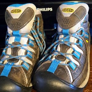 KEEN BOOTS
